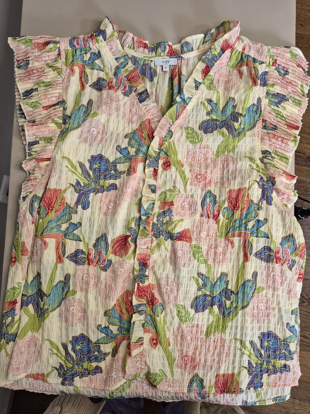 VOY Floral Ruffle Sleeve Blouse Medium Boho Lightweight Textured Top - Picture 2 of 9